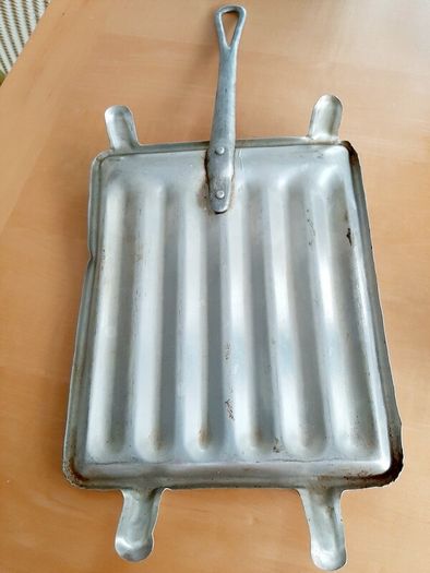 Old Italian warming plate