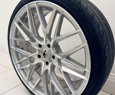 Jr28 wheels with tyres 20"