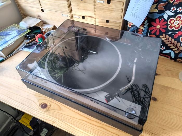 Onkyo CP-1050 Direct Drive Turntable
