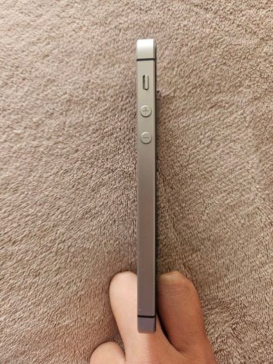 Iphone se 1st generation (2016)