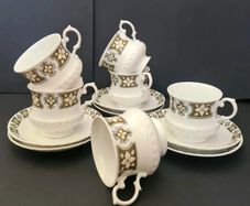 Vintage Mayfair Pottery Fine Bone China Tea Set 6 Cups & Saucers Floral Pattern
