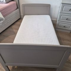 Cotbed