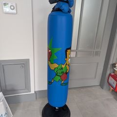 Kids punch bag and gloves