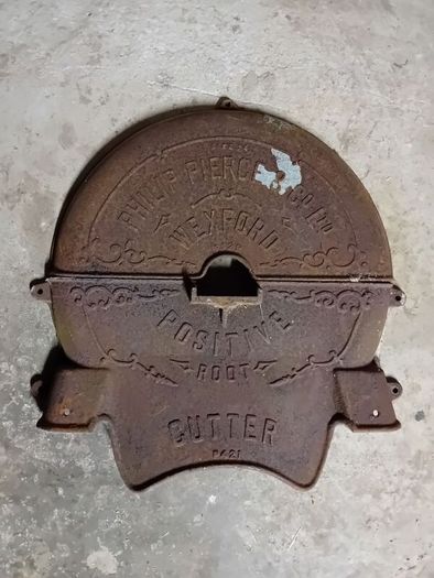 No . 24Philip pierce turnips cutter No. 24