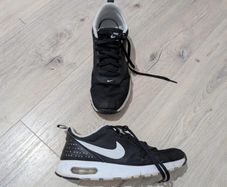 Nike runners size 5-5.5 womens