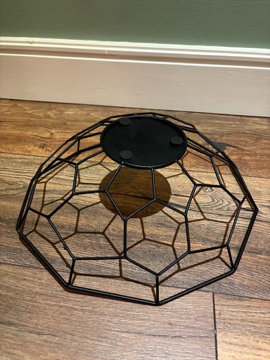 Modern Matte Black Geometric Wire Fruit Bowl