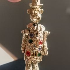 Vintage 9ct gold articulated clown pendant 6.24g