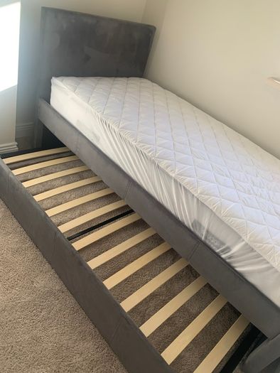 Single Bed with Trundle