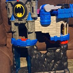 Fisher Price Imaginext DC Super Friends Wayne Manor Batman Batcave