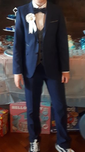 Boys 5 Piece Blue Royal Benetti Suit (Age8, Chest 28)