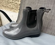 Ladies wellies size 5