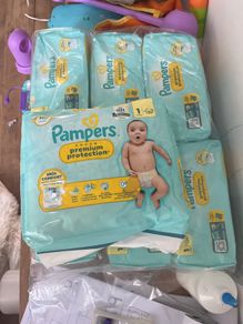 pampers
