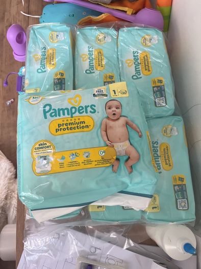 pampers