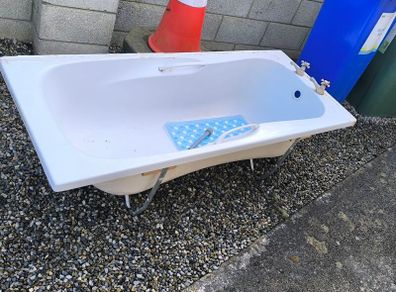 Bathtub
