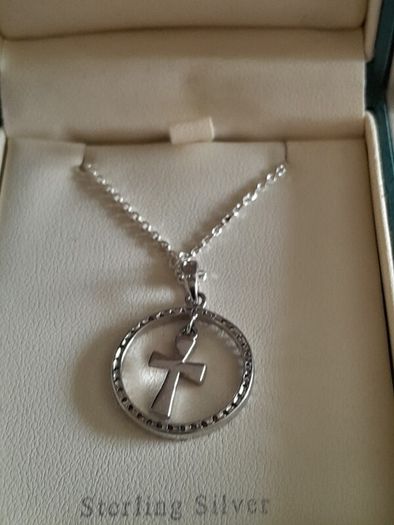 ladies silver chain and pendant