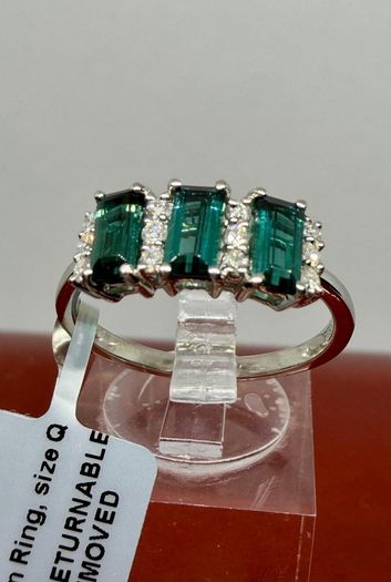 Platinum Diamond 950 Platinum AAA Mutuca Indicolite (Green Tournalines) & Diamond