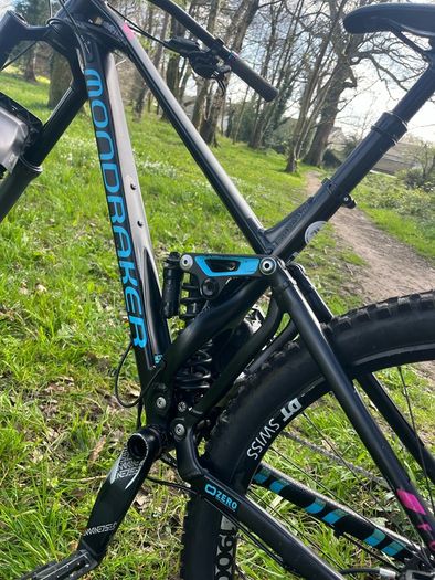 Mondraker Foxy XR 29 Medium Enduro Bike