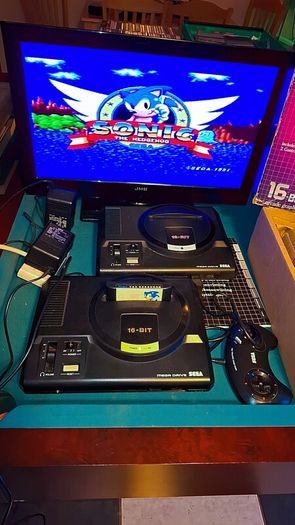 Sega Megadrive in original box.. tested and working perfect