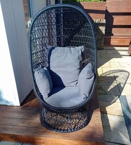 Swivel Cocoon Egg Chair Rattan Wicker Super Comfy