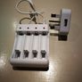 AA/AAA Battery Charger Image 2