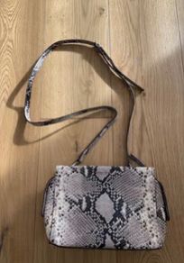 Massimo Dutti cross body Bag