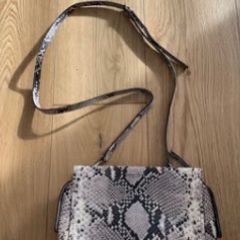 Massimo Dutti cross body Bag