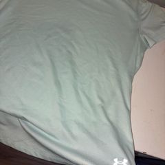 Under armour t-shirt