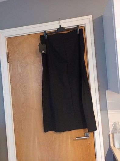 SML Black Skirt.  ( Made in Italy) S. L. 14-16.  B.N.W.T.