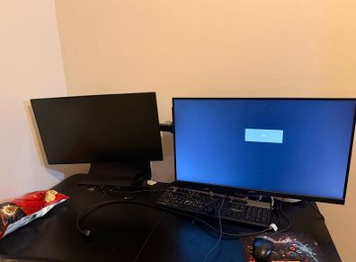 2 monitors acer27 inch and dell 24 inch