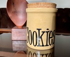 T.G. Green Church Gresley Made in England Vintage Cookies Jar with Cork lid 1960s
