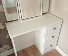 Dressing table