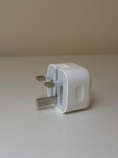 Apple 20 W USB Type-C Power Adapter