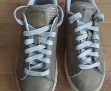 Girl's Nike trainers