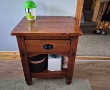 Zokia side table