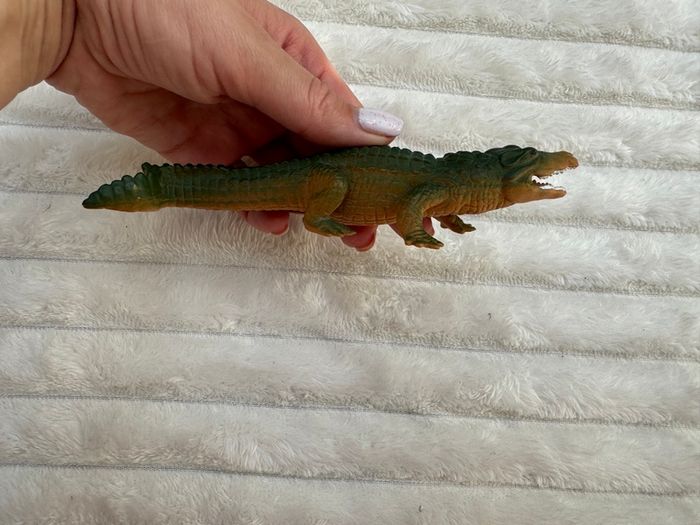 Vintage 1997 Lanard Alligator Crocodile Action approx. 6" Used Please see pictures
