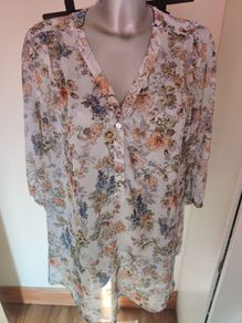 Janina floral tunic size UK16/18 EU44/46 Postage included