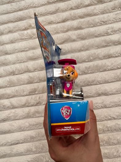 Paw Patrol Ultimate Rescue Skye Action Figure With Sound Please see photos