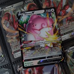 Blissey V ! Ultra Rare ! from Chilling Reign Set ! 2021 ! Pokemon Card !