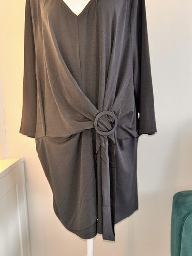 Ladies Black Tunic Buckle Top from Evans. Size UK 20 / EU 48.