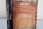 The Metropolitan Opera 1883-1966: A Candid History by Irving Kolodin (HQ898)