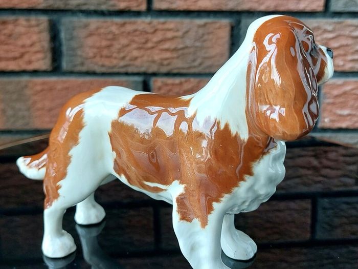 Large Beswick Cavalier King Charles Spaniel