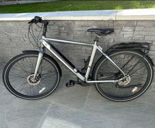 Kuma R1 electric bike