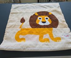 3 Sprouts Lion Bookshelf