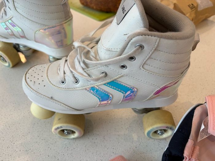 Oxelo Girls Roller Skates and pads set UK Size 5