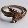 Vintage Sterling Silver Decorative leaf design ring with small stones Image 6