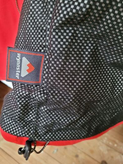 Brand new Wynnster waterproof, windproof and breathable ladies fleece jacket - Size 14