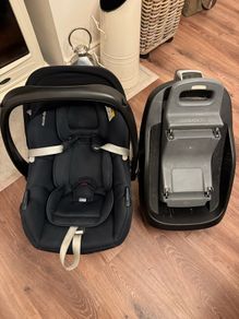 Maxi-Cosi CabrioFix and Base