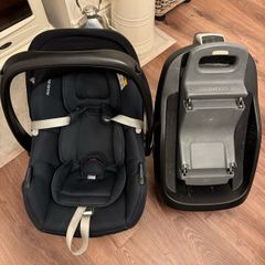 Maxi-Cosi CabrioFix and Base