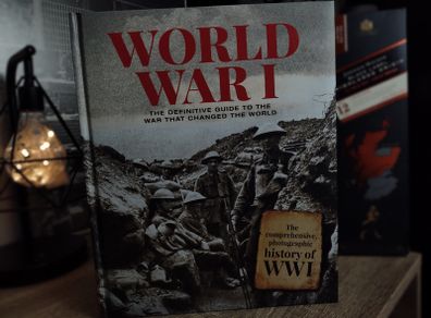 World War I: The Definitive Guide to the War That Changed the World ! Hardcover ! 2014 ! by Igloo Books !