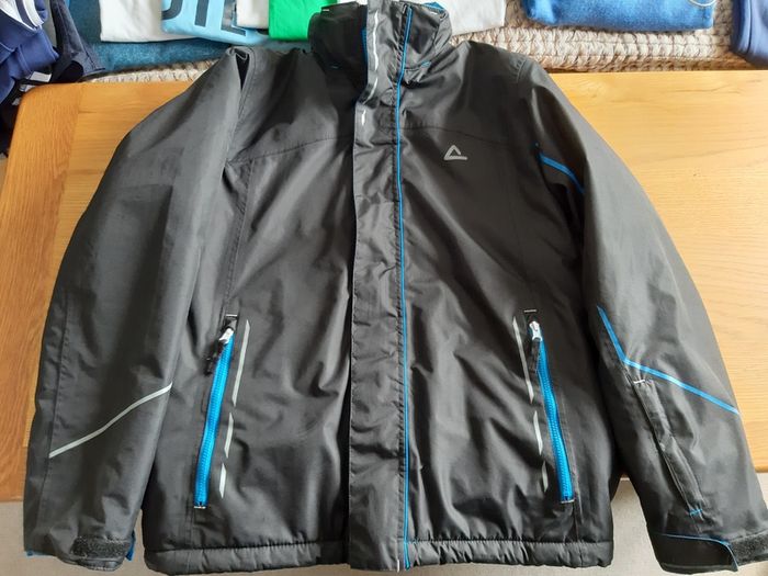 Boy's ski jacket